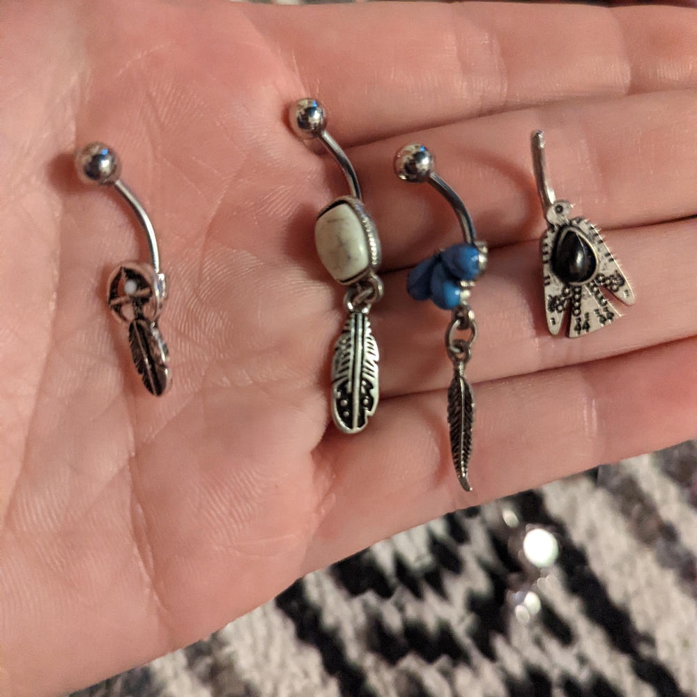 Assorted Belly Button Rings - Picture 2 of 3